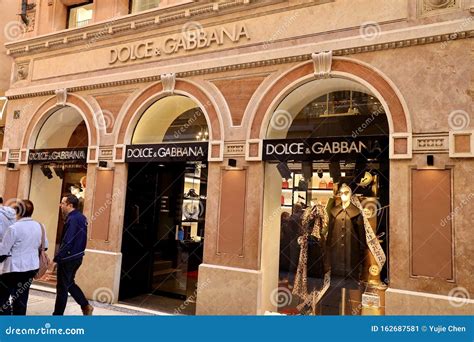 negozio dolce gabbana|dolce e gabbana legnano.